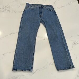 Levi's 501 Original Fit Jeans Men 34x30 Denim Button‎ Fly Straight Leg Classic